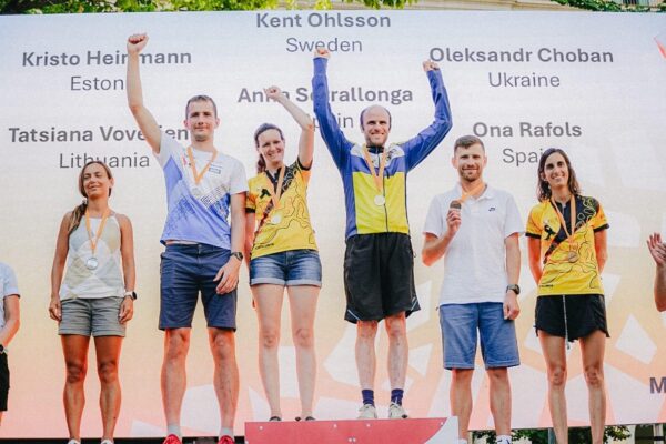 NOTICIAS FEDO | ANNA SERRALLONGA Y ONA RÀFOLS SUMAN DOS NUEVAS MEDALLAS PARA ESPAÑA EN LA MEDIA DISTANCIA DEL CAMPEONATO DEL MUNDO DE VETERANOS DE O-PIE 2025